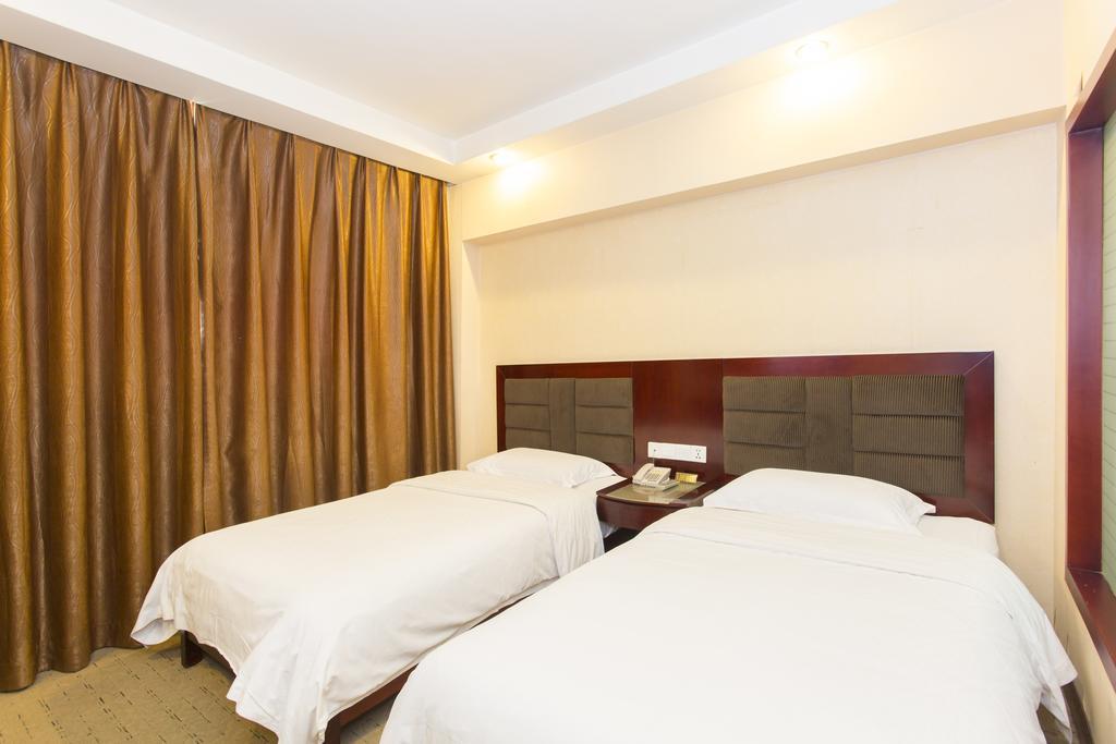 Kaiserdom Hotel Changsha Railway Station Room photo